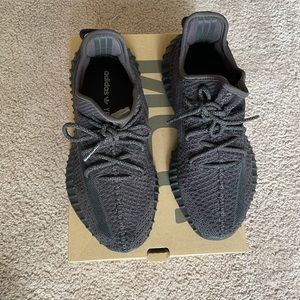 Yeezy boost 350 v2 black non reflective